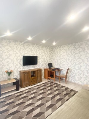 Продам трехкомнатную (3-комн.) квартиру, Победы пр-кт, 34, Казань г