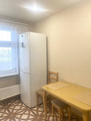 Продам трехкомнатную (3-комн.) квартиру, Победы пр-кт, 34, Казань г