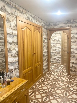 Продам трехкомнатную (3-комн.) квартиру, Победы пр-кт, 34, Казань г
