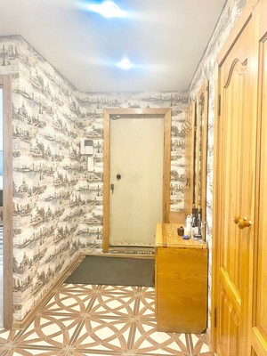 Продам трехкомнатную (3-комн.) квартиру, Победы пр-кт, 34, Казань г