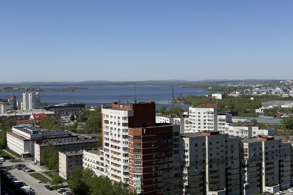 Продам двухкомнатную (2-комн.) квартиру, Татищева ул, 20, Екатеринбург г