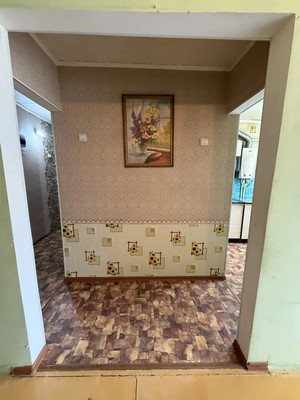 Продам двухкомнатную (2-комн.) квартиру, Калинина ул, 122, Тихорецк г