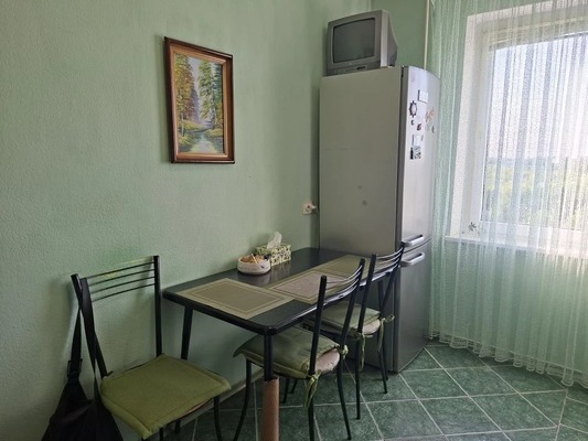 Продам двухкомнатную (2-комн.) квартиру, Чапаева ул, 2/1, Тихорецк г