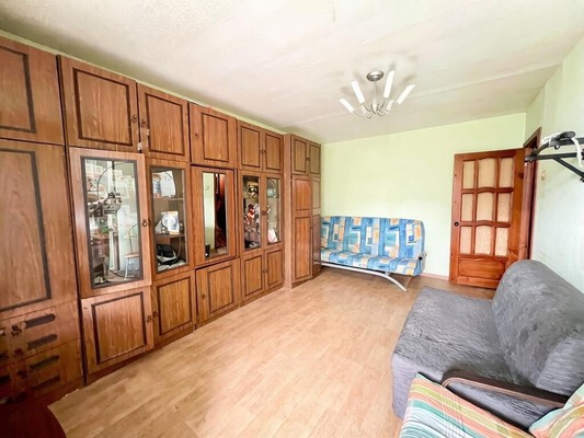Продам двухкомнатную (2-комн.) квартиру, Сафиуллина ул, 17, Казань г