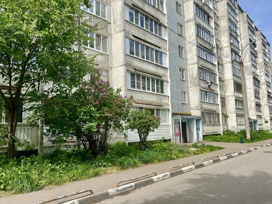 Продам двухкомнатную (2-комн.) квартиру, Сафиуллина ул, 17, Казань г