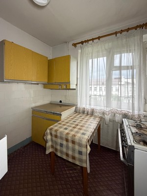 Продам двухкомнатную (2-комн.) квартиру, Ногмова ул, 85, Нальчик г