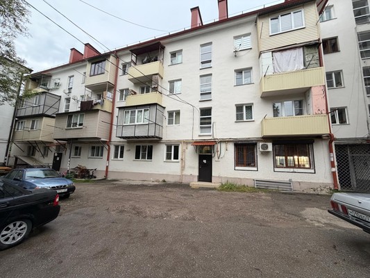 Продам двухкомнатную (2-комн.) квартиру, Ногмова ул, 85, Нальчик г