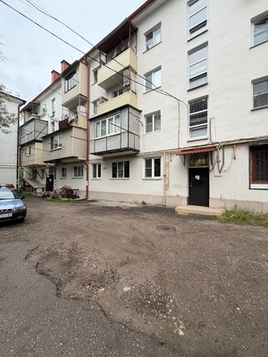 Продам двухкомнатную (2-комн.) квартиру, Ногмова ул, 85, Нальчик г