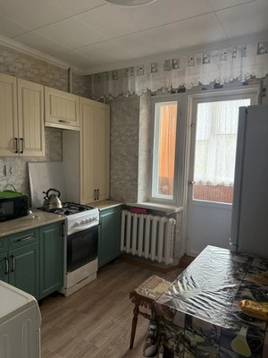 Продам двухкомнатную (2-комн.) квартиру, Комсомольская ул, 276, Кропоткин г