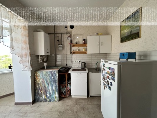 Продам однокомнатную (1-комн.) квартиру, Совхозная ул, 4д, Симферополь г