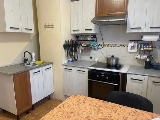 Продам многокомнатную квартиру, Большевиков пр-кт, 30Ак4, Санкт-Петербург г