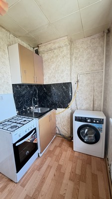 Продам двухкомнатную (2-комн.) квартиру, Советская ул, 1, Икша рп