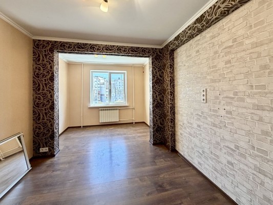 Продам однокомнатную (1-комн.) квартиру, Балаклавская ул, 97, Симферополь г