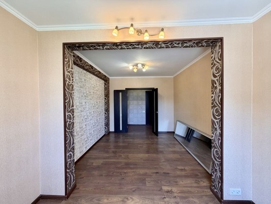 Продам однокомнатную (1-комн.) квартиру, Балаклавская ул, 97, Симферополь г