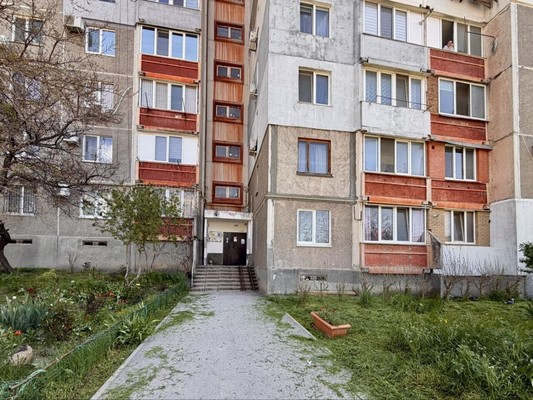 Продам однокомнатную (1-комн.) квартиру, Балаклавская ул, 97, Симферополь г