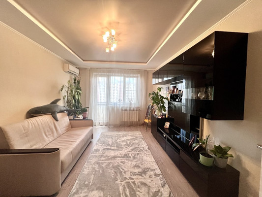 Продам трехкомнатную (3-комн.) квартиру, Хворостянского ул, 1, Новороссийск г