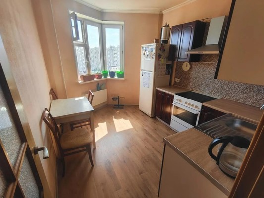 Продам однокомнатную (1-комн.) квартиру, Завидная ул, 3, Видное г