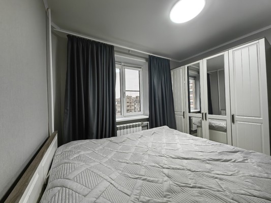 Продам трехкомнатную (3-комн.) квартиру, Великой Победы б-р, 30, Волгодонск г