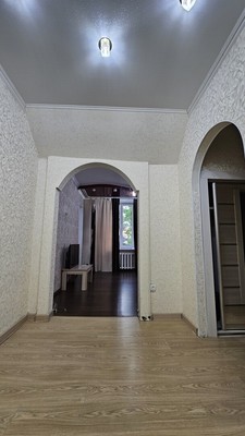 Продам двухкомнатную (2-комн.) квартиру, Свердлова ул, 30, Октябрьский г