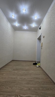 Продам двухкомнатную (2-комн.) квартиру, Свердлова ул, 30, Октябрьский г