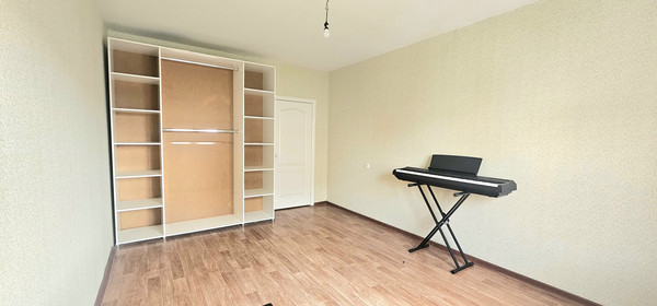 Продам трехкомнатную (3-комн.) квартиру, им. Героя Аверкиева А.А. ул, 24, Краснодар г