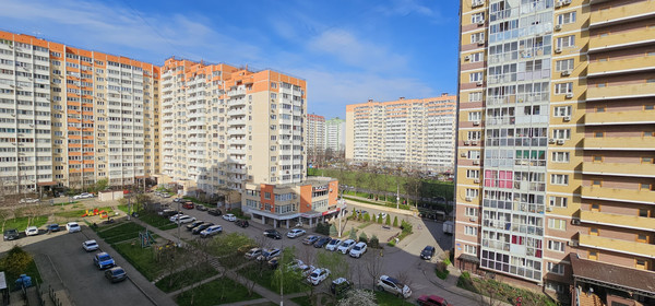 Продам трехкомнатную (3-комн.) квартиру, им. Героя Аверкиева А.А. ул, 24, Краснодар г