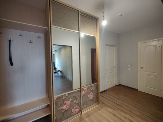 Продам трехкомнатную (3-комн.) квартиру, им. Героя Аверкиева А.А. ул, 24, Краснодар г