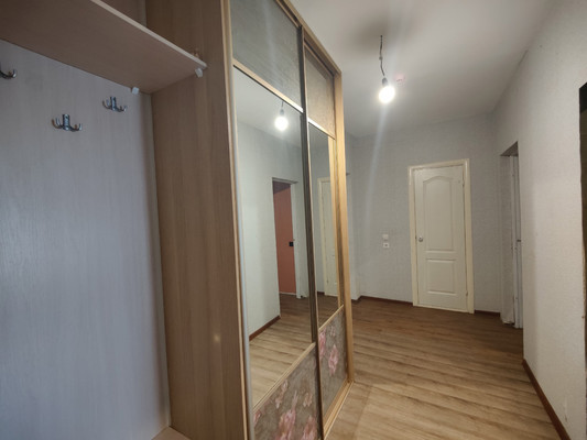 Продам трехкомнатную (3-комн.) квартиру, им. Героя Аверкиева А.А. ул, 24, Краснодар г