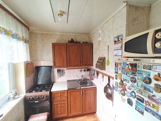 Продам двухкомнатную (2-комн.) квартиру, 1, Новый Свет п