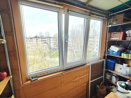 Продам двухкомнатную (2-комн.) квартиру, 1, Новый Свет п