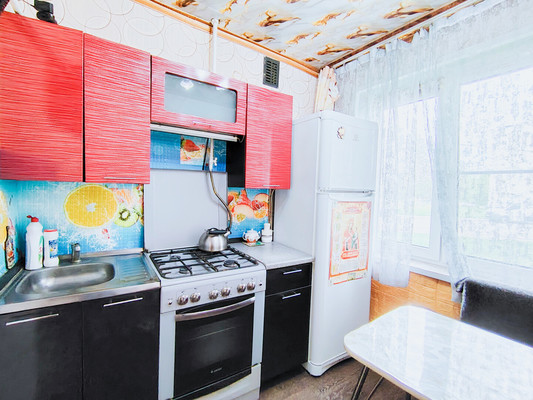 Продам однокомнатную (1-комн.) квартиру, 8, Веселево д
