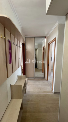 Продам двухкомнатную (2-комн.) квартиру, Им Космонавта Поповича ул, 69, Южно-Сахалинск г