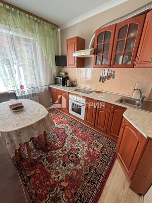 Продам трехкомнатную (3-комн.) квартиру, Емельянова А.О. ул, 5, Южно-Сахалинск г