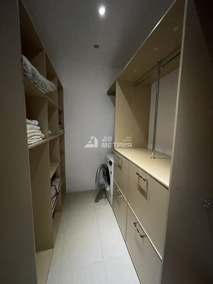 Продам трехкомнатную (3-комн.) квартиру, Пушкина ул, 158к3, Южно-Сахалинск г