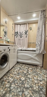 Продам трехкомнатную (3-комн.) квартиру, Физкультурная ул, 12А, Южно-Сахалинск г