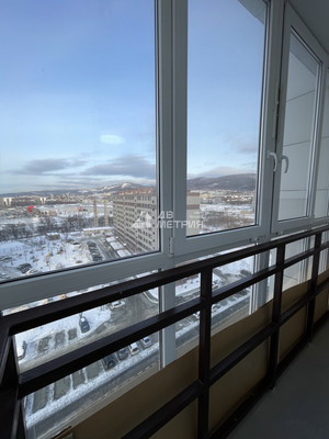 Продам трехкомнатную (3-комн.) квартиру, Ленина ул, 569а, Южно-Сахалинск г