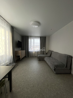 Продам трехкомнатную (3-комн.) квартиру, Ленина ул, 569а, Южно-Сахалинск г