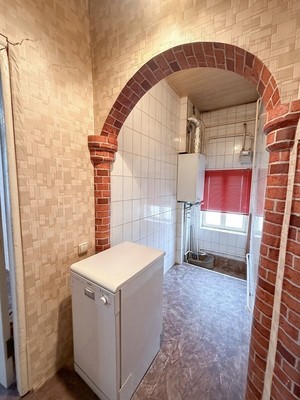Продам трехкомнатную (3-комн.) квартиру, Крымчакский пер, 3, Симферополь г