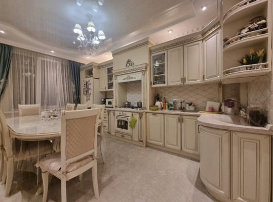 Продам многокомнатную квартиру, Эльбрусская ул, 19г, Нальчик г
