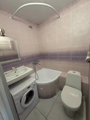Продам многокомнатную квартиру, Кременчугская ул, 19к3, Санкт-Петербург г