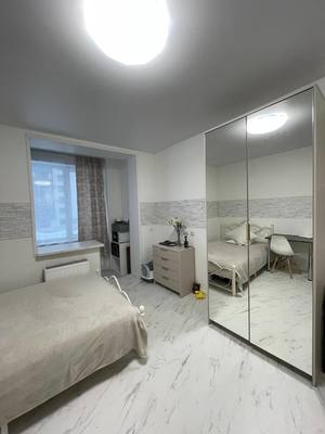 Продам многокомнатную квартиру, Кременчугская ул, 19к3, Санкт-Петербург г