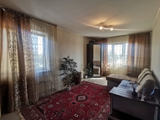 Продам двухкомнатную (2-комн.) квартиру, Антона Петрова ул, 106, Барнаул г