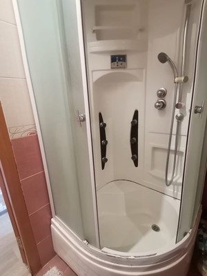 Продам двухкомнатную (2-комн.) квартиру, Антона Петрова ул, 106, Барнаул г