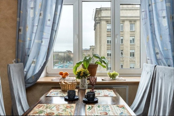 Продам трехкомнатную (3-комн.) квартиру, Типанова ул, 4, Санкт-Петербург г