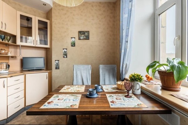 Продам трехкомнатную (3-комн.) квартиру, Типанова ул, 4, Санкт-Петербург г