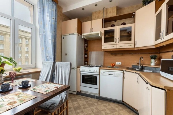 Продам трехкомнатную (3-комн.) квартиру, Типанова ул, 4, Санкт-Петербург г