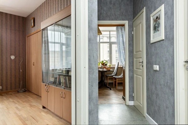 Продам трехкомнатную (3-комн.) квартиру, Типанова ул, 4, Санкт-Петербург г