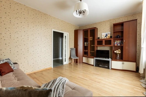 Продам трехкомнатную (3-комн.) квартиру, Типанова ул, 4, Санкт-Петербург г