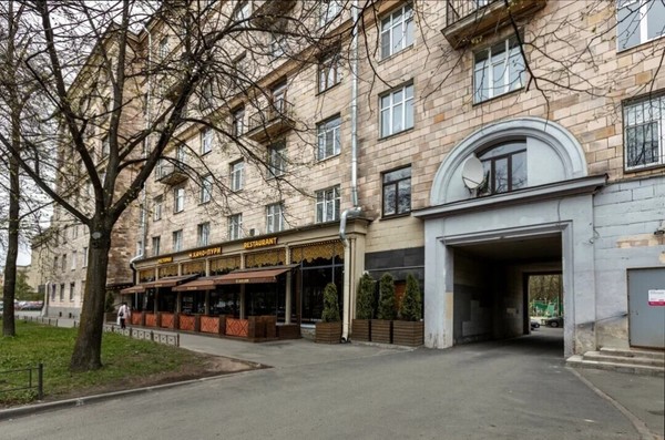 Продам трехкомнатную (3-комн.) квартиру, Типанова ул, 4, Санкт-Петербург г