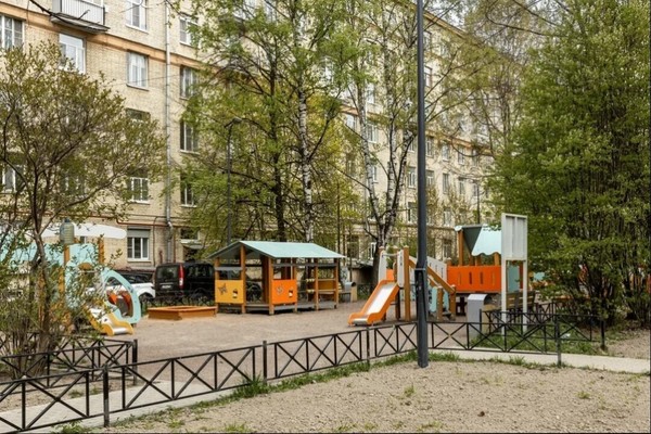 Продам трехкомнатную (3-комн.) квартиру, Типанова ул, 4, Санкт-Петербург г